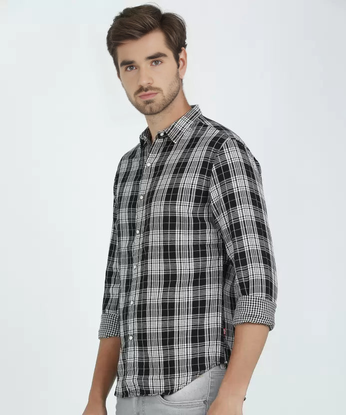 Levi's Men Slim Fit Checkered Spread Collar Casual Shirt